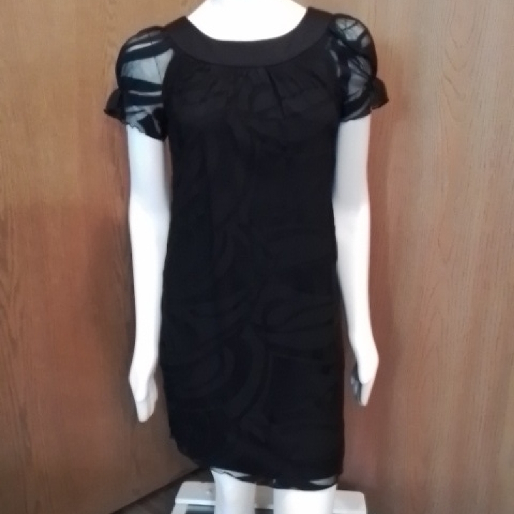 Madison Leigh Fully-lined Black Short-sleeve Dress, Size 8.
